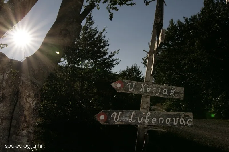 Jama Patkov gušt, Sjeverni Velebit